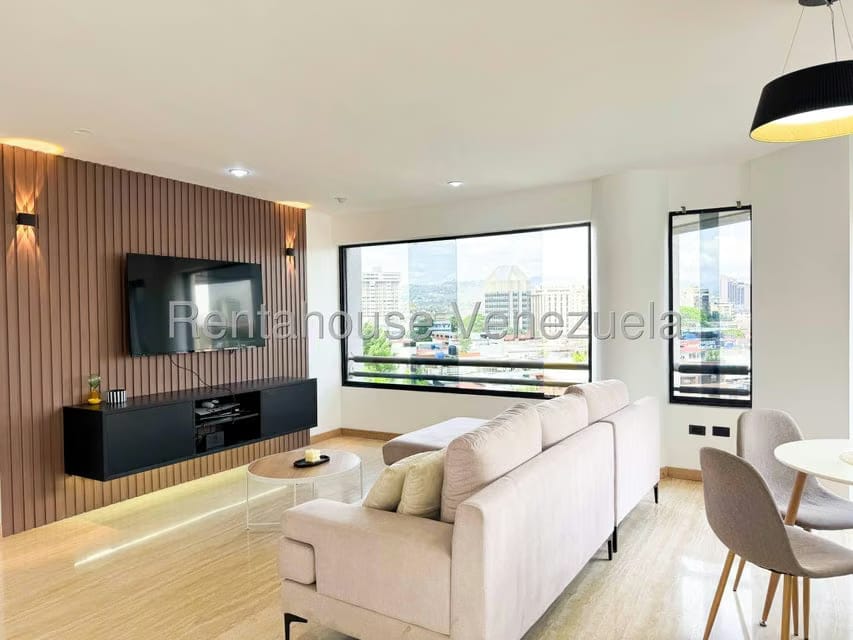Apartamento (1 Nivel) en Venta en Los Chorros, Distrito Metropolitano - 35