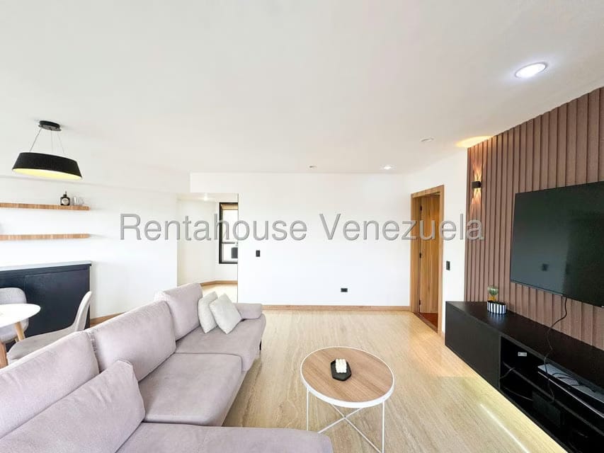 Apartamento (1 Nivel) en Venta en Los Chorros, Distrito Metropolitano - 40