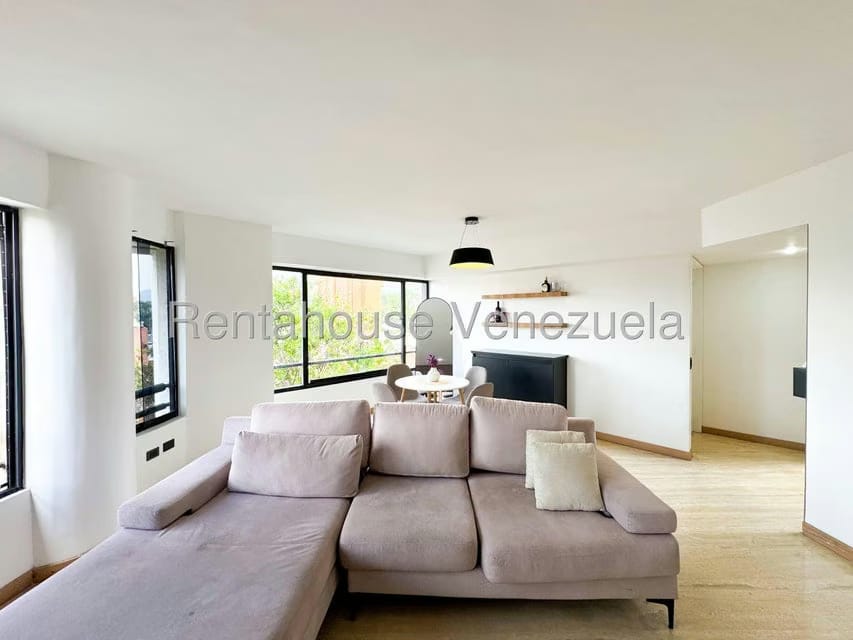 Apartamento (1 Nivel) en Venta en Los Chorros, Distrito Metropolitano - 41