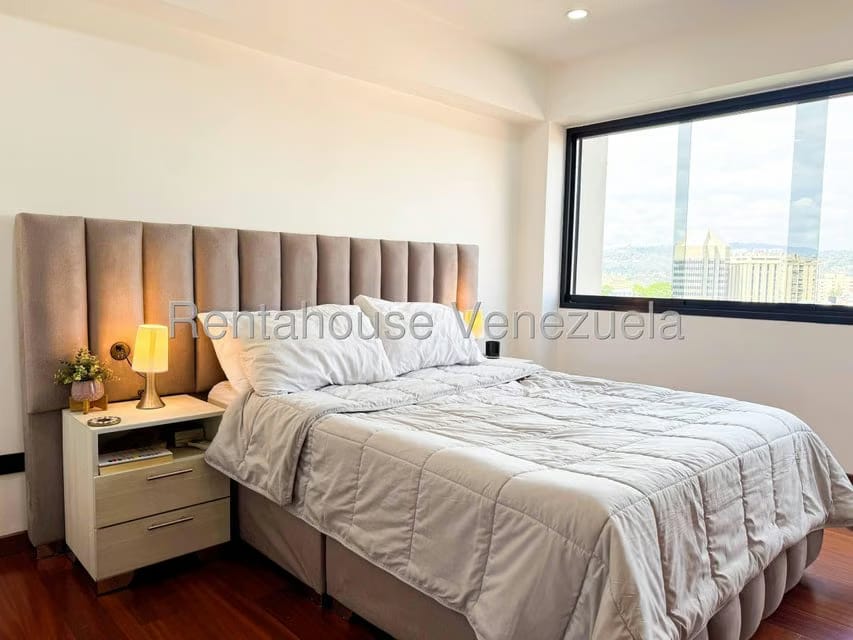 Apartamento (1 Nivel) en Venta en Los Chorros, Distrito Metropolitano - 50
