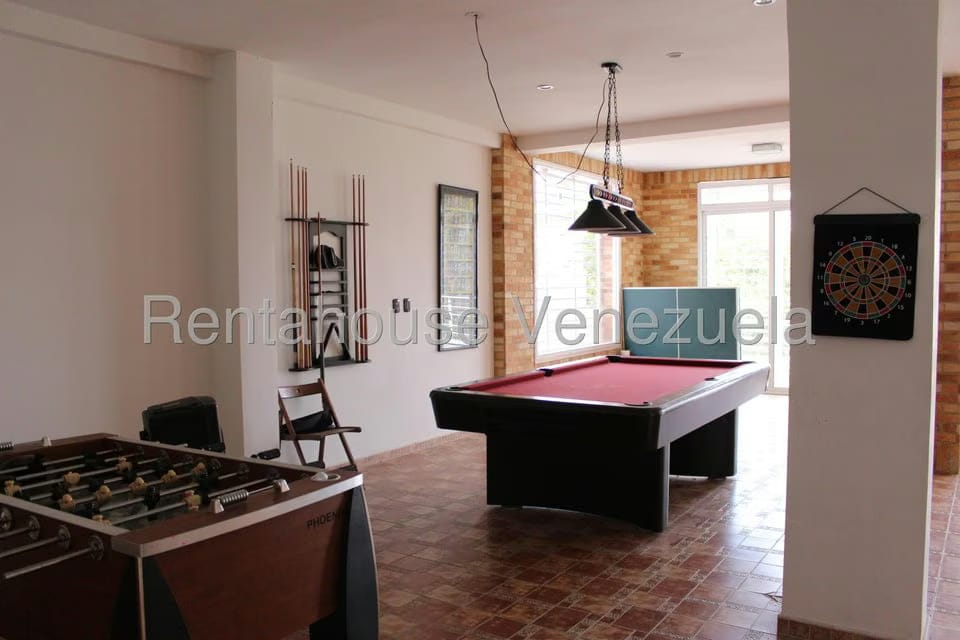 Casa (Duplex) en Venta en Club de Campo, Miranda - 16