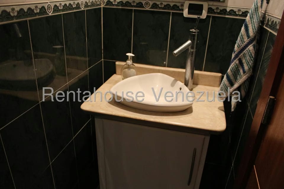 Casa (Duplex) en Venta en Club de Campo, Miranda - 30