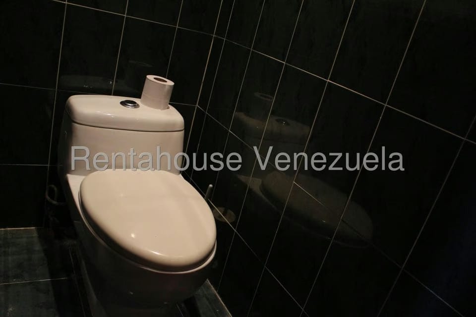 Casa (Duplex) en Venta en Club de Campo, Miranda - 31