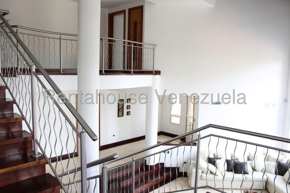 Casa (Duplex) en Venta en Club de Campo, Miranda - 10