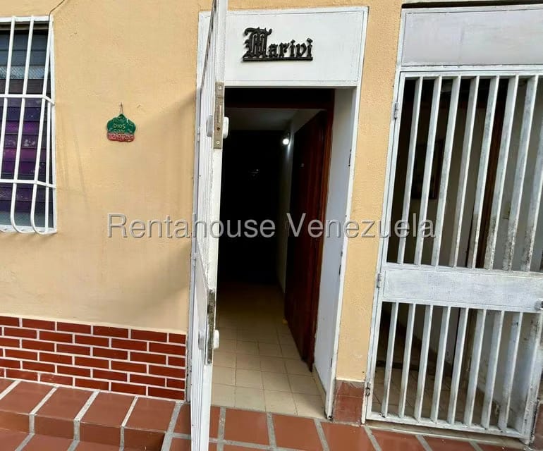Apartamento (Duplex) en Venta en Almarriera, Lara - 2