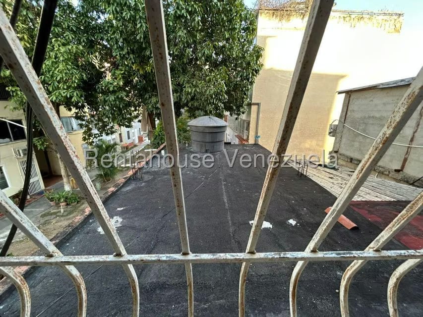 Apartamento (Duplex) en Venta en Almarriera, Lara - 13