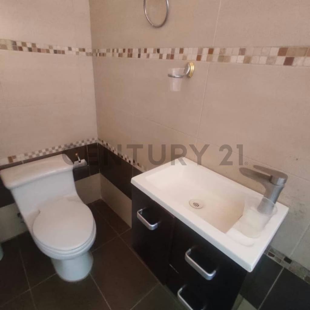 Casa en Venta Fundación Mendoza Maracay - 18