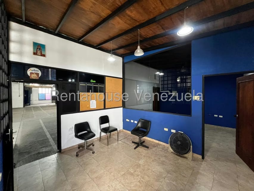 Comercial (Galpon - Deposito) en Alquiler en Centro, Lara - 19