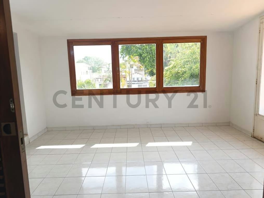 Casa Quinta en la Exclusiva Avenida Táchira de Ciudad Bolívar - 15