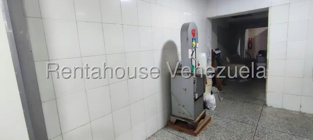 Comercial (Local Comercial) en Venta en San Martin, Distrito Metropolitano - 12