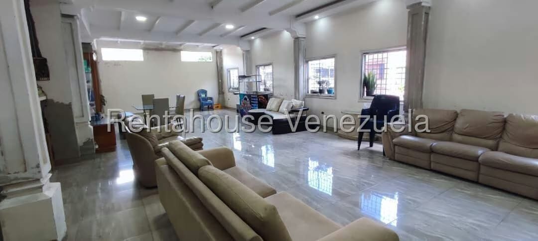Comercial (Local Comercial) en Venta en San Martin, Distrito Metropolitano - 17