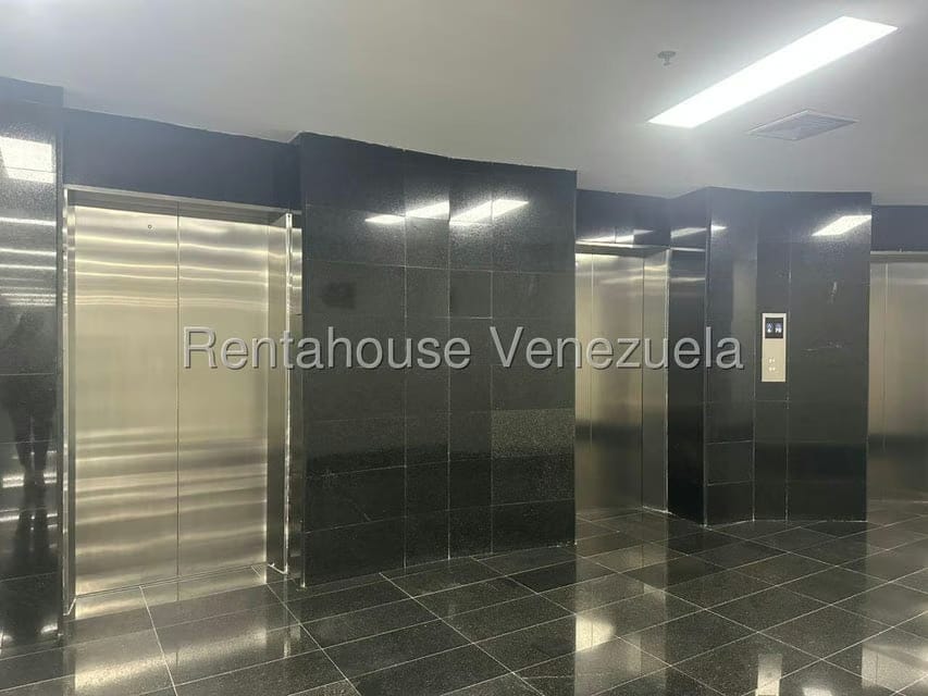 Comercial (Oficina) en Alquiler en Las Mercedes, Distrito Metropolitano - 2