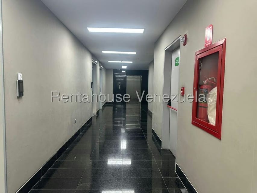 Comercial (Oficina) en Alquiler en Las Mercedes, Distrito Metropolitano - 4