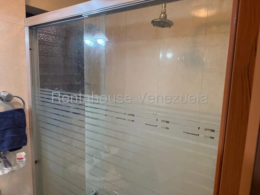 Apartamento (Duplex) en Venta en Parcelamiento Cortada del guayabo, Miranda - 32