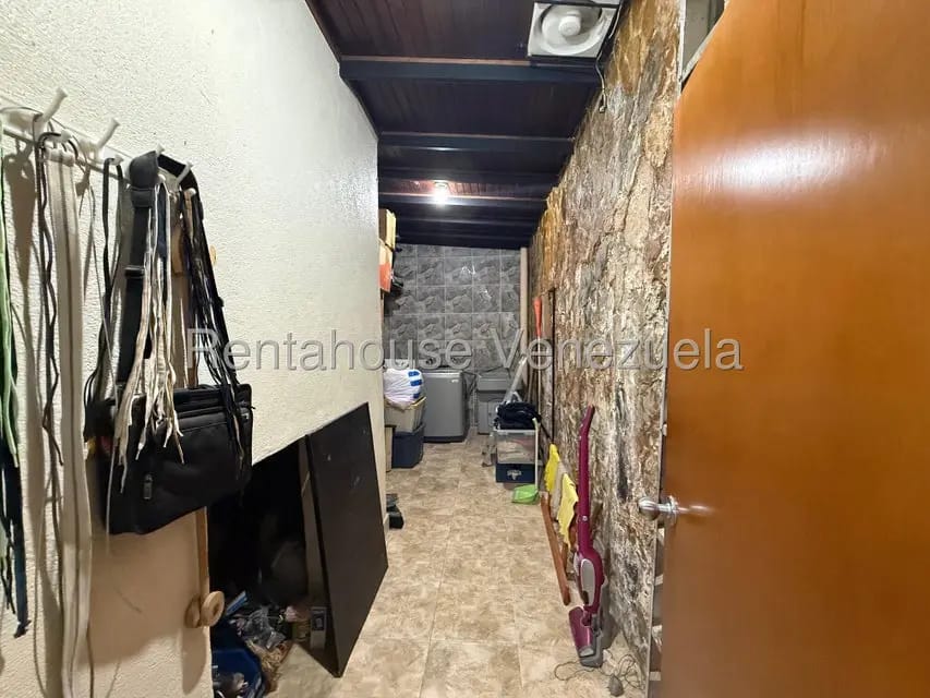 Apartamento (Duplex) en Venta en Parcelamiento Cortada del guayabo, Miranda - 39