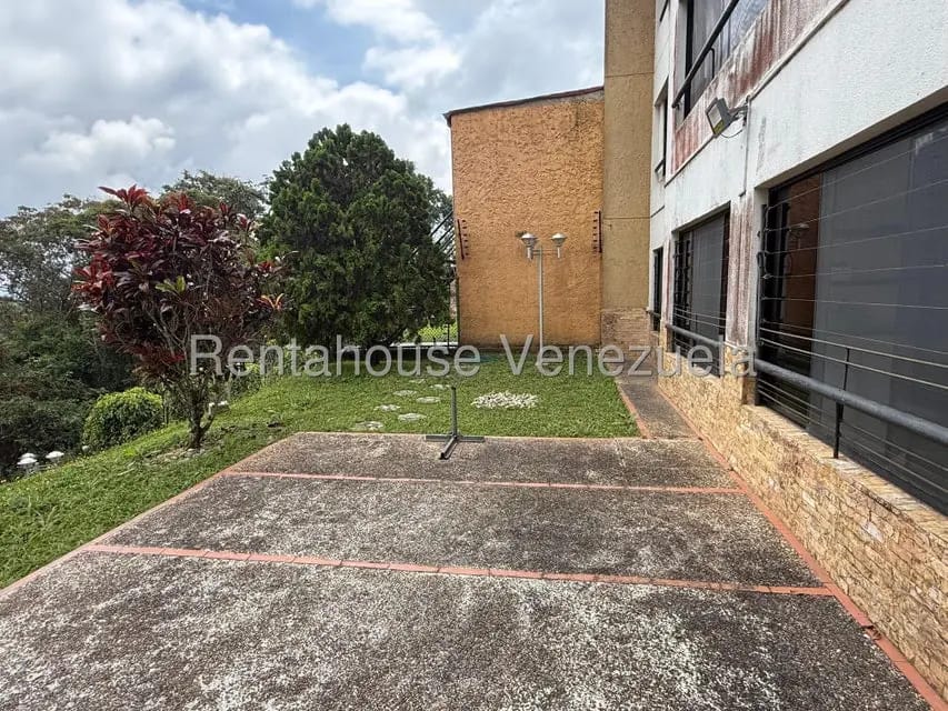 Apartamento (Duplex) en Venta en Parcelamiento Cortada del guayabo, Miranda - 45