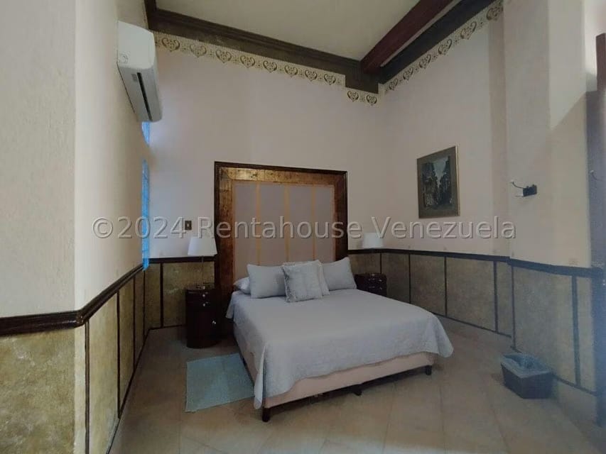 Casa (Multipes Niveles) en Venta en Zona Colonial, Carabobo - 56
