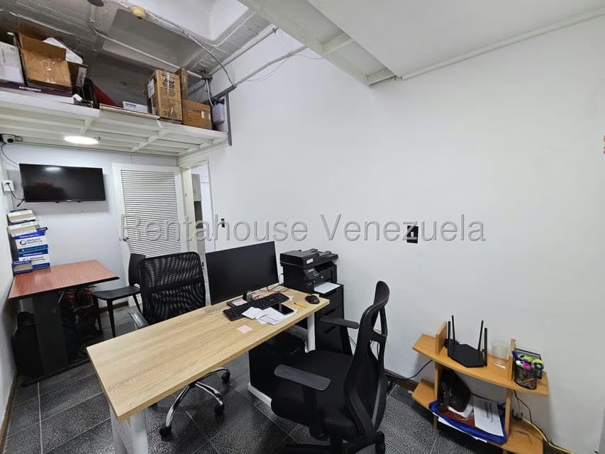 Comercial (Local Comercial) en Venta en Los Samanes, Distrito Metropolitano - 13