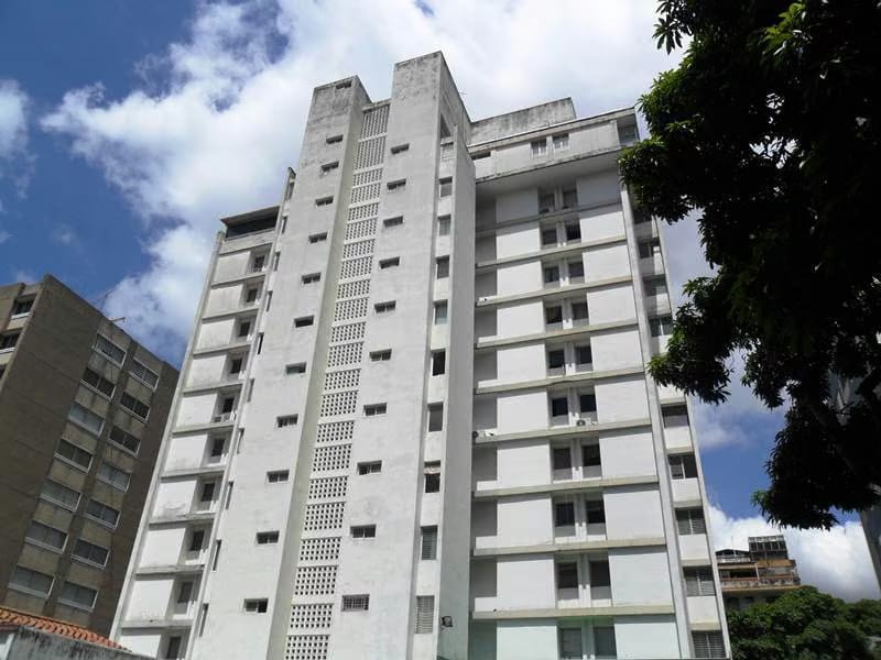 Apartamento (1 Nivel) en Venta en La Florida, Distrito Metropolitano - 11