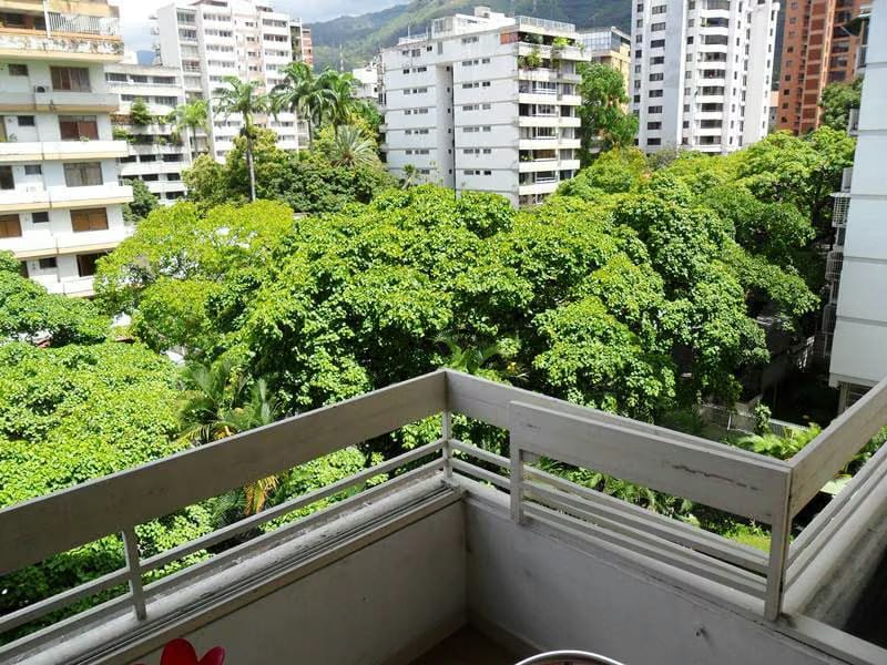 Apartamento (1 Nivel) en Venta en La Florida, Distrito Metropolitano - 33
