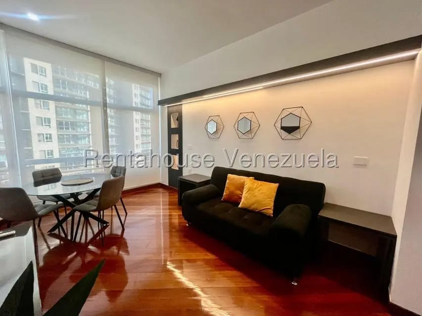 Apartamento (1 Nivel) en Venta en El Rosal, Distrito Metropolitano - 3
