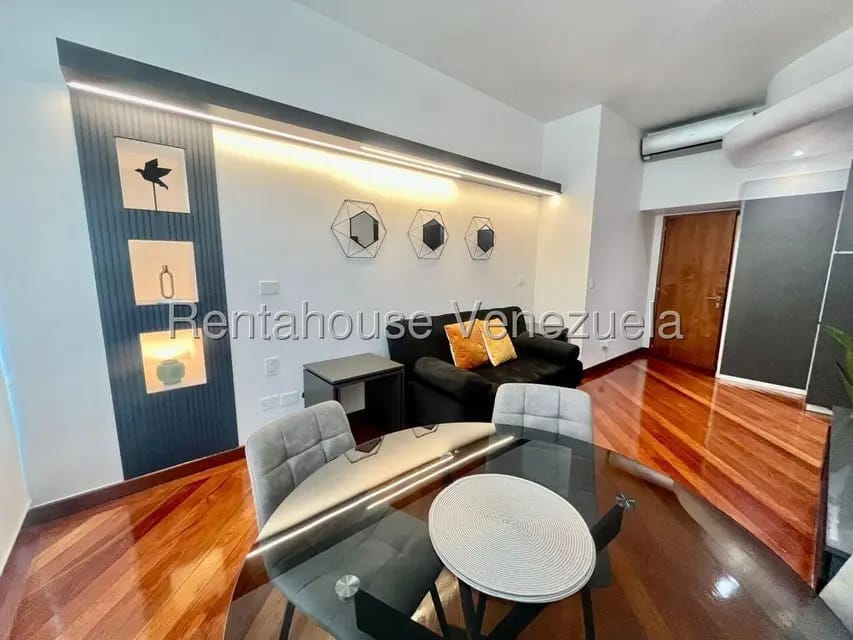 Apartamento (1 Nivel) en Venta en El Rosal, Distrito Metropolitano - 4