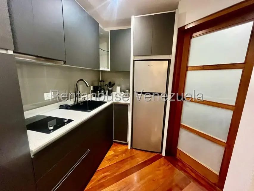 Apartamento (1 Nivel) en Venta en El Rosal, Distrito Metropolitano - 8