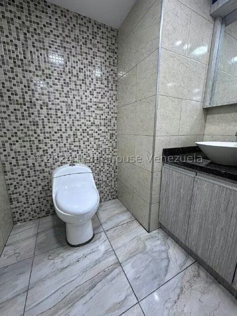 Negocios y Empresas (Belleza y Salud) en Venta en Los Dos Caminos, Distrito Metropolitano - 10