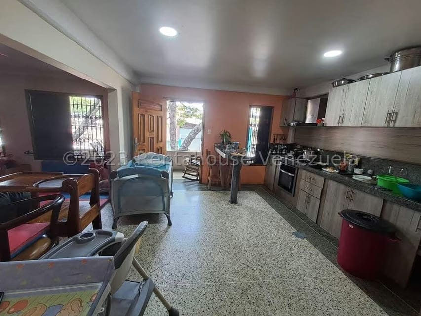Comercial (Edificio) en Venta en Prado de Maria, Distrito Metropolitano - 28