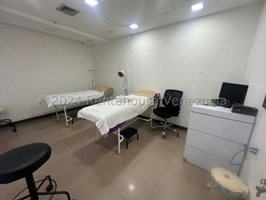 Negocios y Empresas (Belleza y Salud) en Venta en El Marques, Distrito Metropolitano - 25