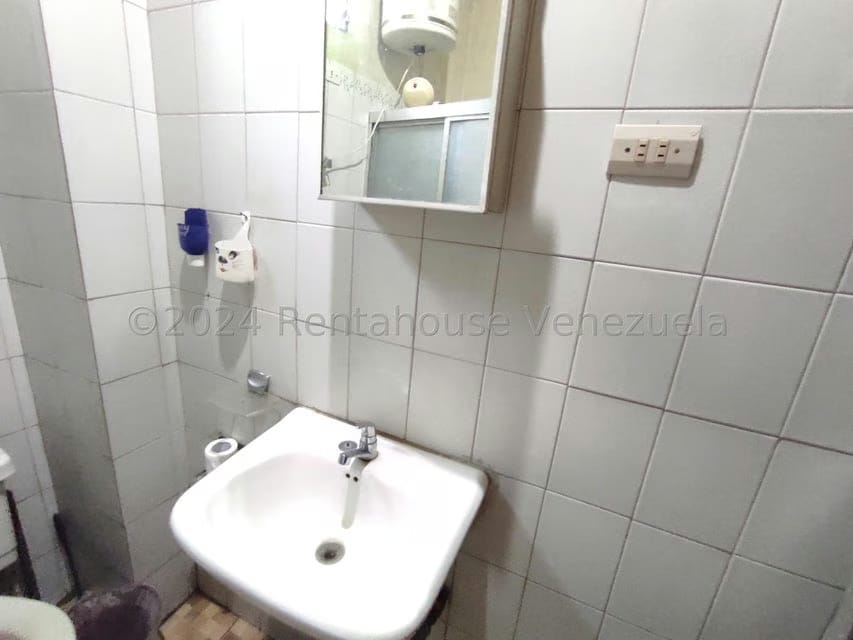 Comercial (Oficina) en Venta en Zona Centro, Aragua - 24