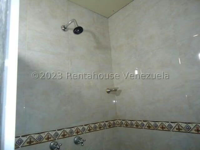 Casa (Multipes Niveles) en Venta en Catia, Distrito Metropolitano - 12