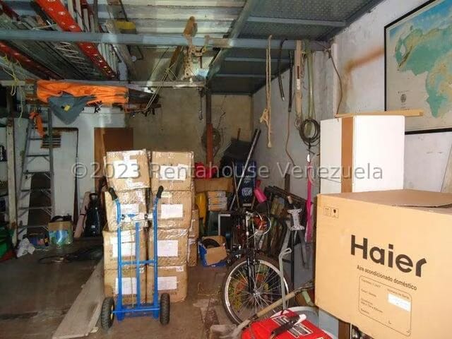 Casa (Multipes Niveles) en Venta en Catia, Distrito Metropolitano - 3