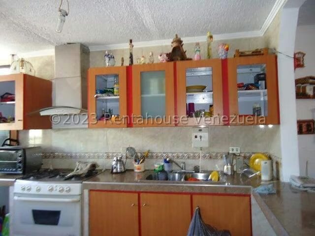 Casa (Multipes Niveles) en Venta en Catia, Distrito Metropolitano - 8