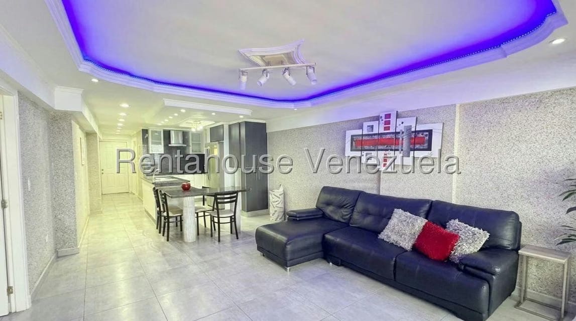 Apartamento (1 Nivel) en Alquiler en Playa Grande, Vargas - 2