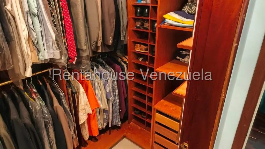 Apartamento (Penthouse) en Venta en El Marques, Distrito Metropolitano - 17