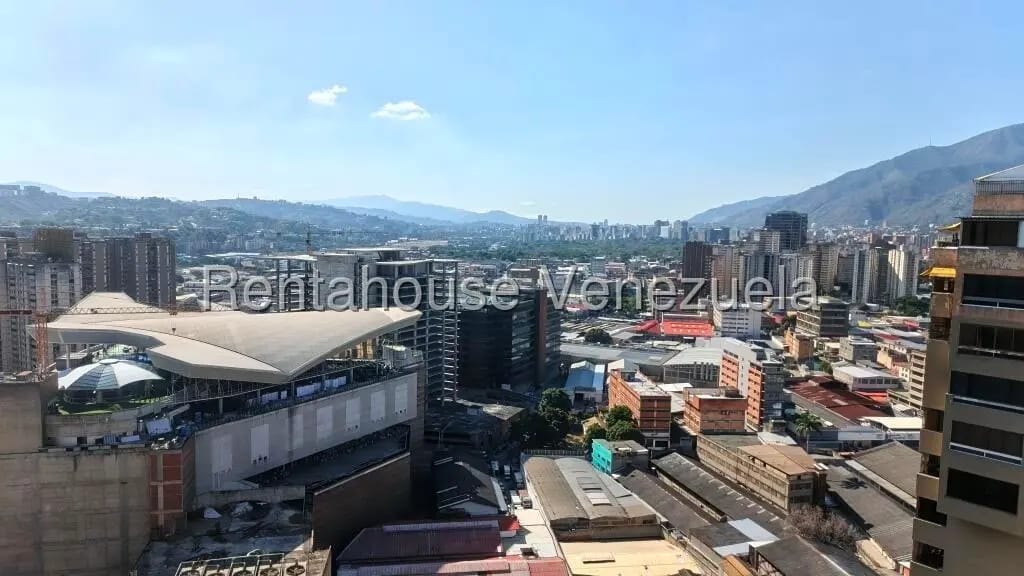 Apartamento (Penthouse) en Venta en El Marques, Distrito Metropolitano - 28