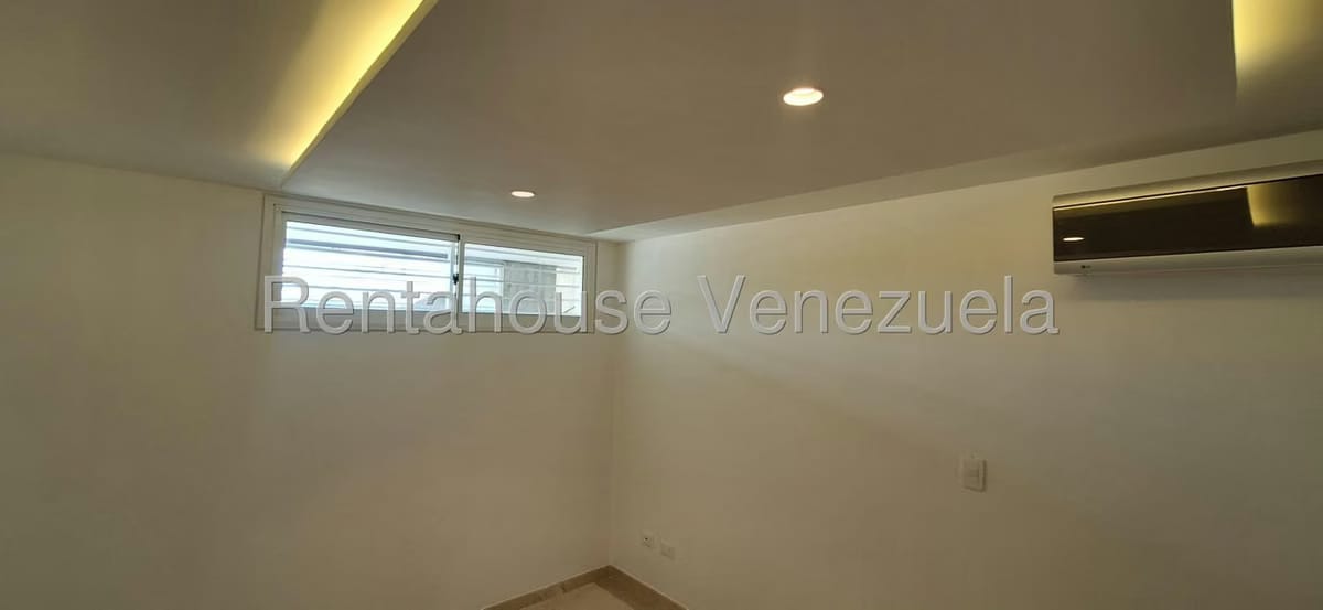 Apartamento (1 Nivel) en Venta en Escampadero, Distrito Metropolitano - 35