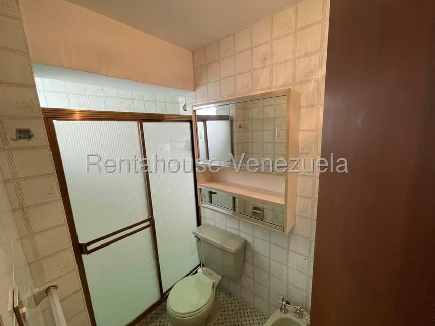 Apartamento (1 Nivel) en Venta en El Marques, Distrito Metropolitano - 12