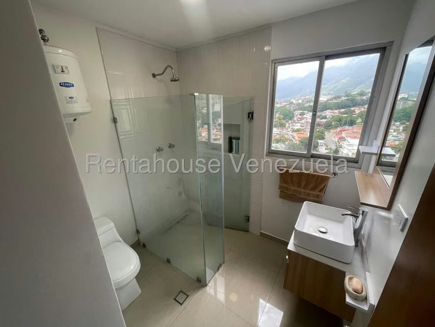 Apartamento (1 Nivel) en Venta en El Marques, Distrito Metropolitano - 17