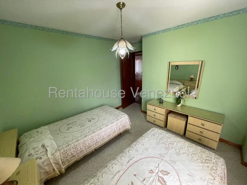 Apartamento (1 Nivel) en Venta en El Marques, Distrito Metropolitano - 25