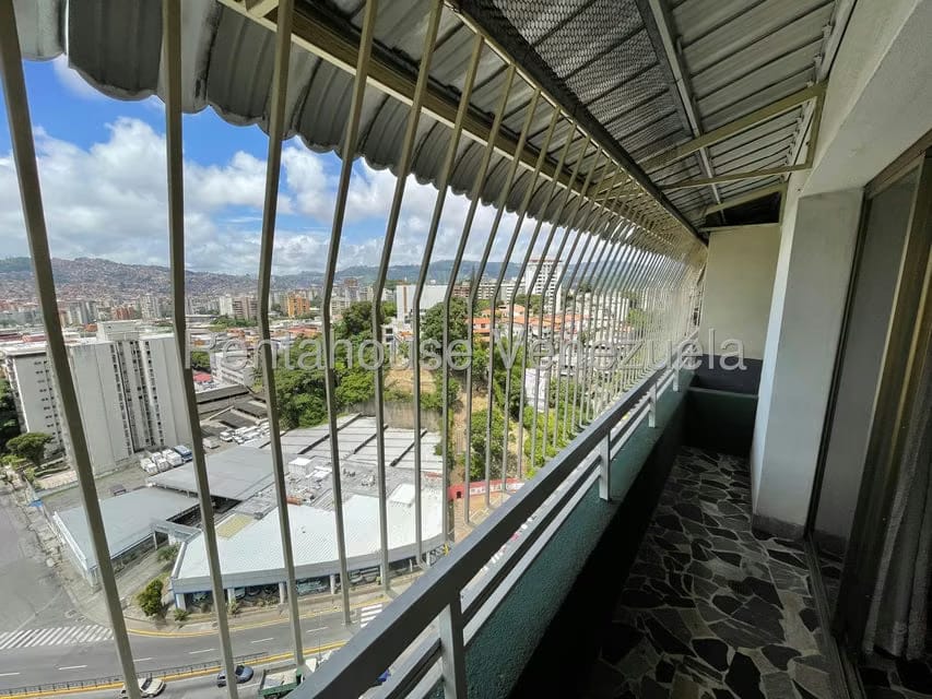 Apartamento (1 Nivel) en Venta en El Marques, Distrito Metropolitano - 27