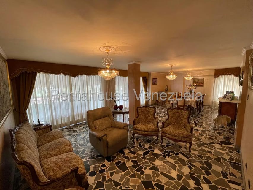 Apartamento (1 Nivel) en Venta en El Marques, Distrito Metropolitano - 28