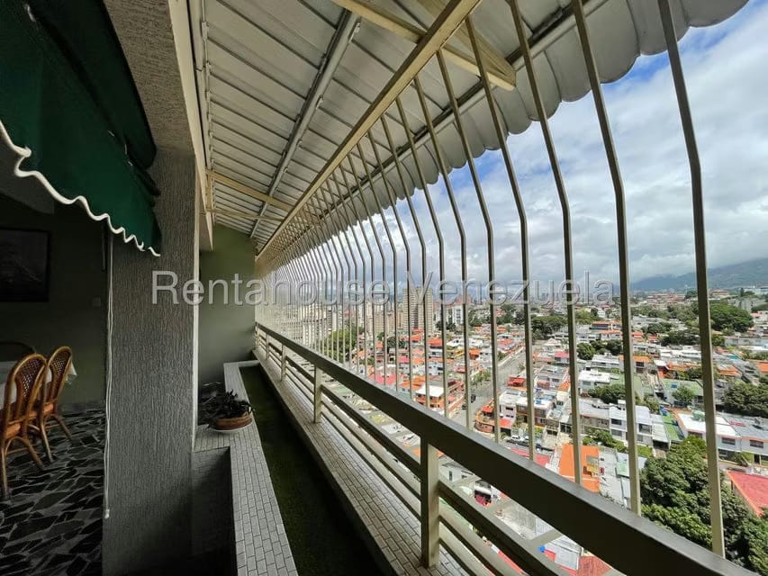 Apartamento (1 Nivel) en Venta en El Marques, Distrito Metropolitano - 37