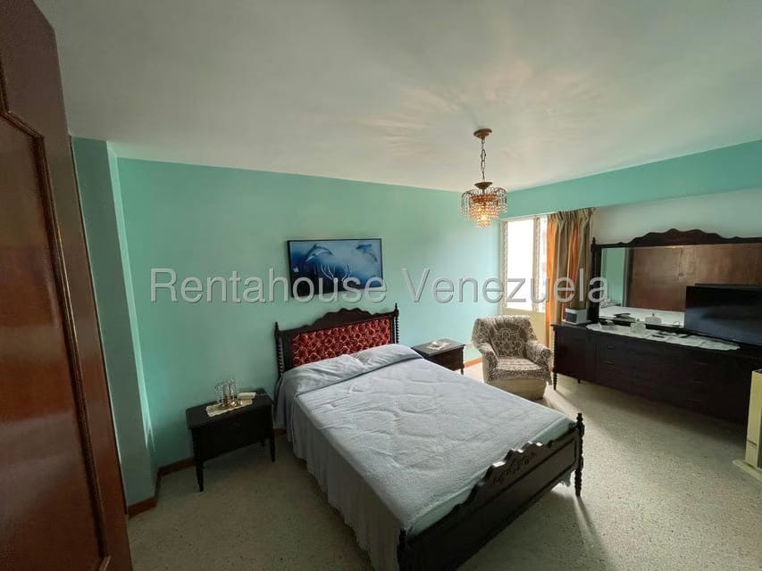 Apartamento (1 Nivel) en Venta en El Marques, Distrito Metropolitano - 8