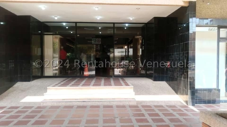 Comercial (Local Comercial) en Alquiler en Dr Portillo, Zulia - 2