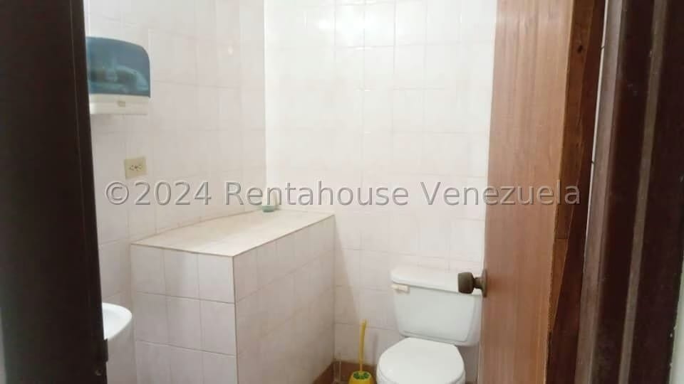 Comercial (Local Comercial) en Alquiler en Dr Portillo, Zulia - 8