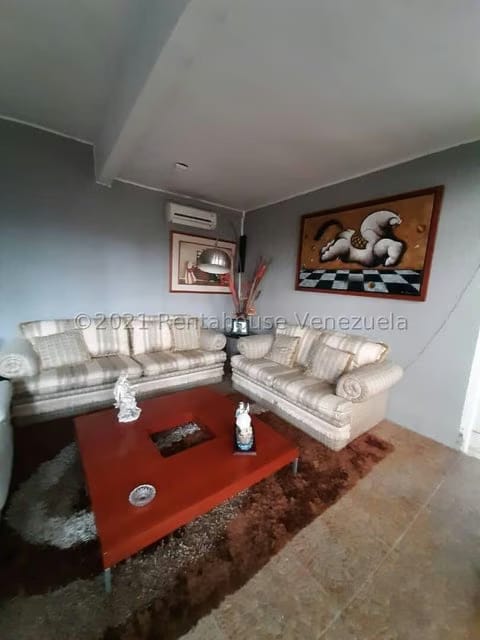 Casa (Duplex) en Venta en Lomas de La Lagunita, Distrito Metropolitano - 15