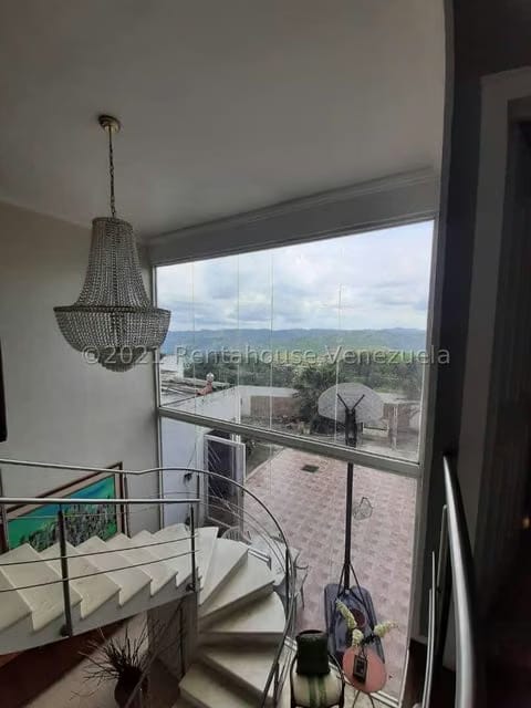 Casa (Duplex) en Venta en Lomas de La Lagunita, Distrito Metropolitano - 37