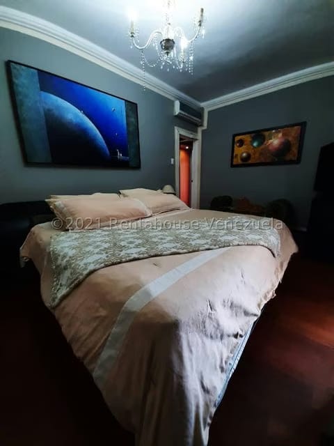 Casa (Duplex) en Venta en Lomas de La Lagunita, Distrito Metropolitano - 45